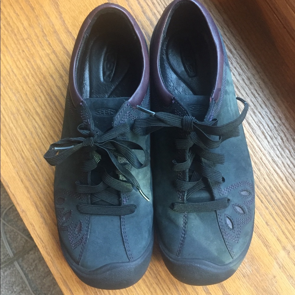 Keen women’s shoes